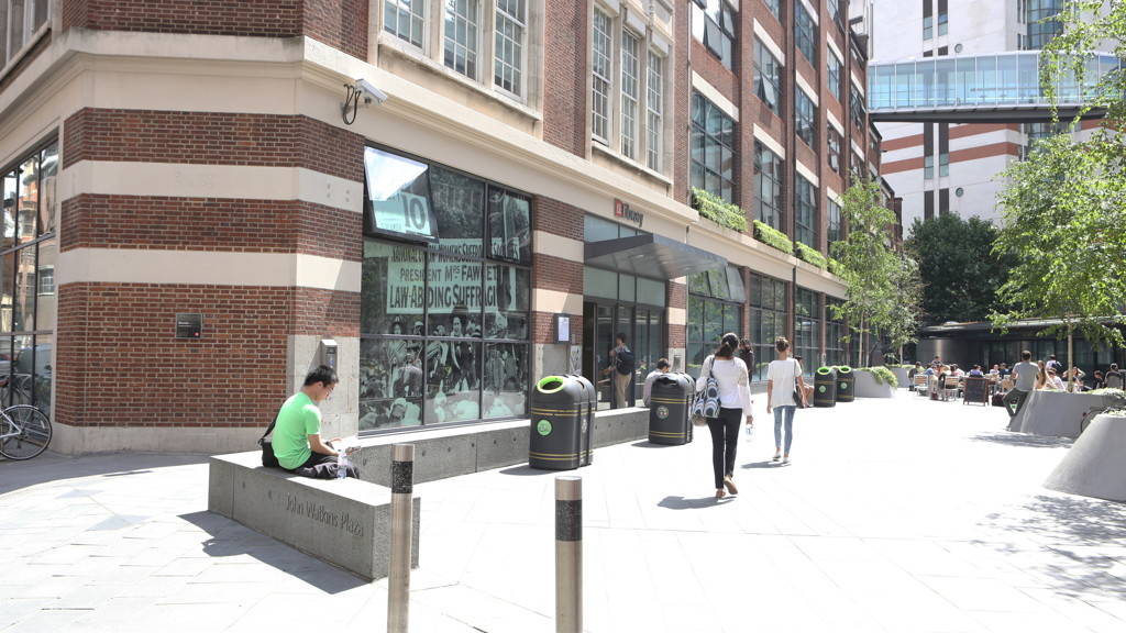 John_Watkins_Plaza_8695_1024x576_16-9_sRGBe