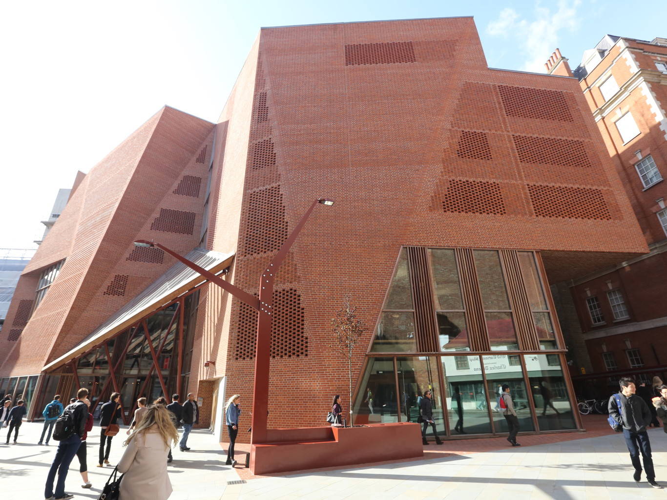 Saw_Swee_Hock_Ext_0445_1366x1024_16-9_sRGBe