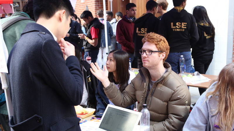 Freshers_Fair_0451_800x450_16-9_sRGBe