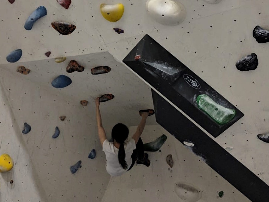 wendy bouldering 4x3