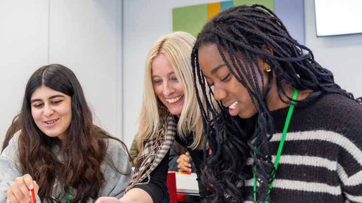 ESE-school-governor-scheme-image-747x420v1