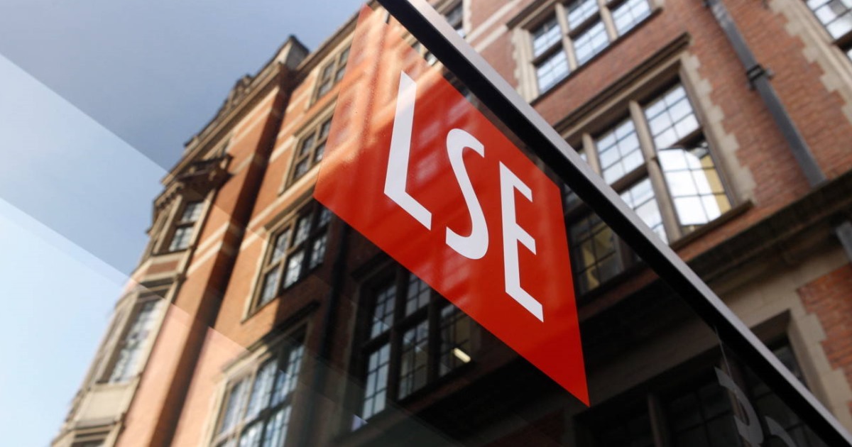 LSE-logo-and-signage-on-building
