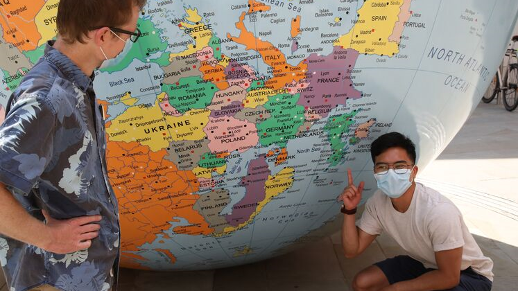 Wallinger-Globe 747x560