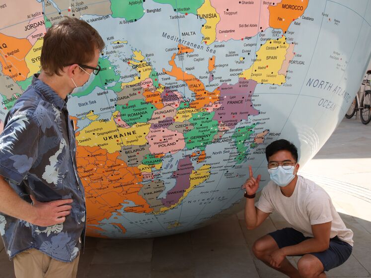 Wallinger-Globe 747x560