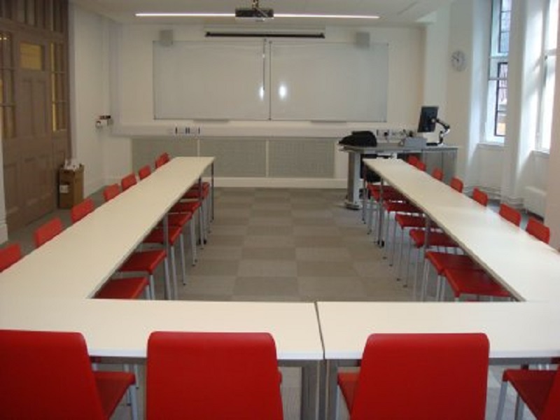 A classroom in 32 Lincolns Inn Fields